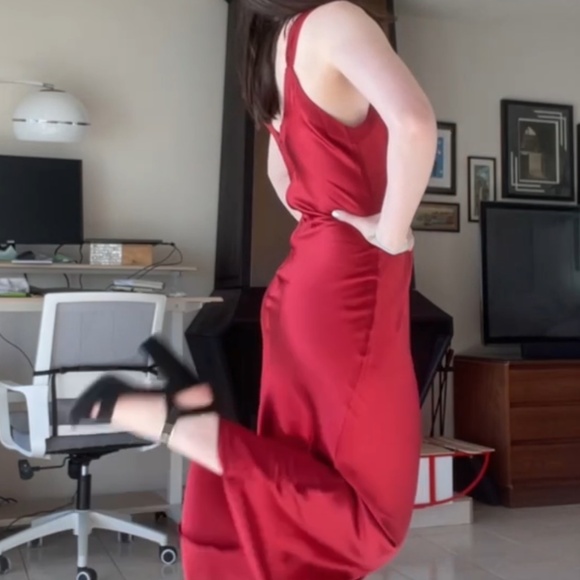 Reformation Neola Silk Dress Sangre - Size XS - Picture 3 of 3